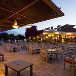 Otel Defne Star 4*