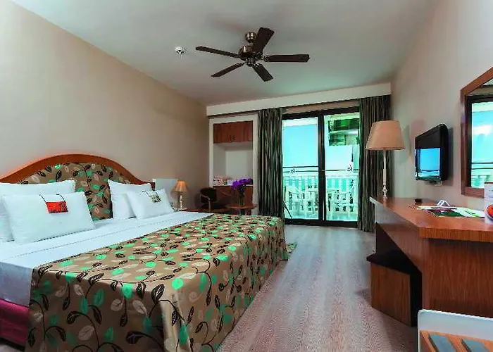 Defne Star Hotel Side